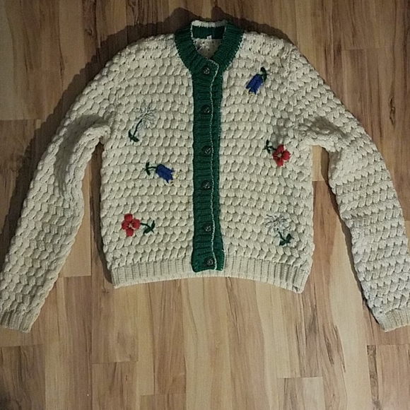 Vintage 1950s  Hand Embroidered Sweater - Picture 2 of 13